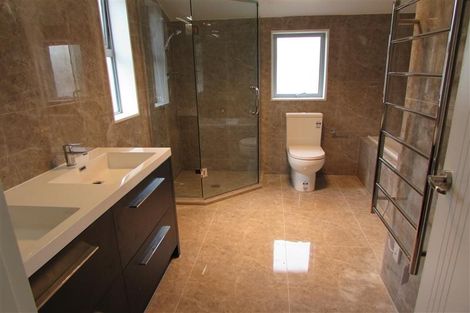 Photo of property in 38a Archers Road, Glenfield, Auckland, 0629