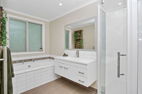 Photo of property in 96 Brougham Street, Westport, 7825