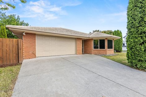 Photo of property in 1 Henridge Place, Avonhead, Christchurch, 8042