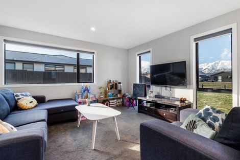 Photo of property in 6 Pennycook Place, Lake Hawea, Wanaka, 9382