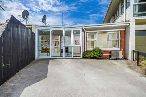 Photo of property in 3/66 Dominion Street, Takapuna, Auckland, 0622