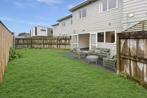Photo of property in 3/8 Waldie Grove, Avalon, Lower Hutt, 5011