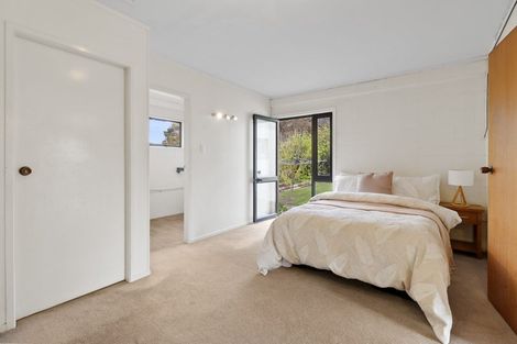 Photo of property in 1/12 Bungalow Avenue, Point Chevalier, Auckland, 1022