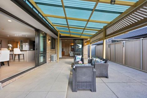 Photo of property in 16 Erceg Way, Rosehill, Papakura, 2113