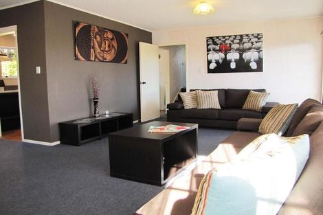 Photo of property in 98 Heta Road, Highlands Park, New Plymouth, 4312