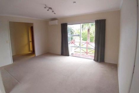 Photo of property in 2/26a Sunnynook Road, Sunnynook, Auckland, 0620
