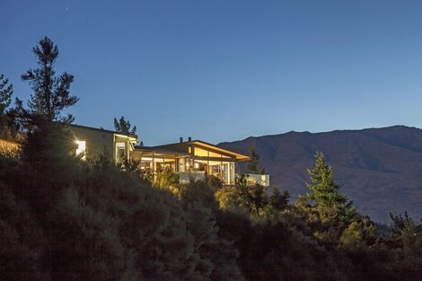 Photo of property in 743 Aubrey Road, Albert Town, Wanaka, 9305