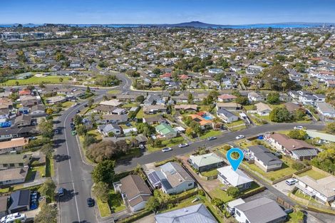 Photo of property in 1/3 Jumento Place, Unsworth Heights, Auckland, 0632