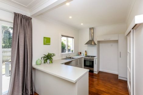 Photo of property in 19a Ropiha Street, Fitzroy, New Plymouth, 4312