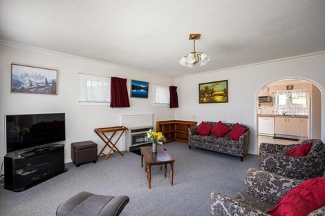 Photo of property in 8 Raniera Street, Glen Avon, New Plymouth, 4312