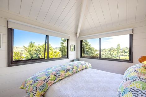 Photo of property in 12 Eden Terrace, Onetangi, Waiheke Island, 1081