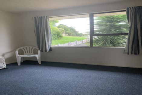 Photo of property in 1/20 Delshaw Avenue, Stanmore Bay, Whangaparaoa, 0932