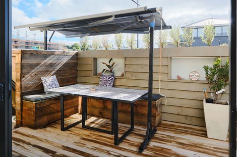 Photo of property in 104 Symes Drive, Red Beach, 0932