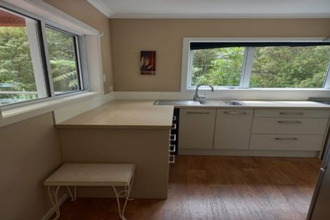 Photo of property in 22 Hammond Avenue, Hatfields Beach, Orewa, 0931