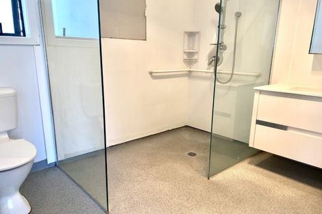 Photo of property in 123 Riverpark Crescent, Henderson, Auckland, 0610