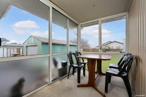 Photo of property in 42 Ranfurly Road, Papatoetoe, Auckland, 2104