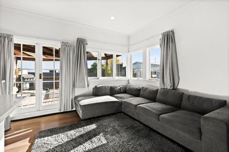 Photo of property in 404 Massey Street, Akina, Hastings, 4122