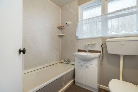 Photo of property in 13 Philomel Crescent, Bayswater, Auckland, 0622