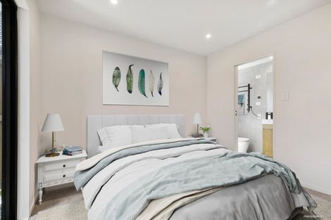 Photo of property in 2/258 Lake Road, Hauraki, Auckland, 0622