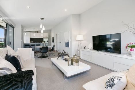 Photo of property in 58 Butterworth Crescent, Papamoa Beach, Papamoa, 3118