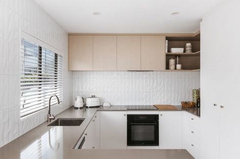 Photo of property in 866a Papamoa Beach Road, Papamoa Beach, Papamoa, 3118