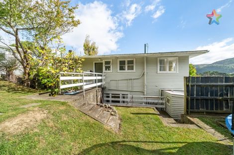 Photo of property in 19 Thomas Street, Stokes Valley, Lower Hutt, 5019