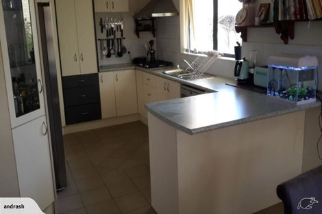 Photo of property in 66b Waimumu Road, Massey, Auckland, 0614