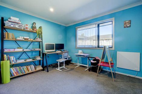 Photo of property in 1 Chesham Street, Rototuna North, Hamilton, 3210