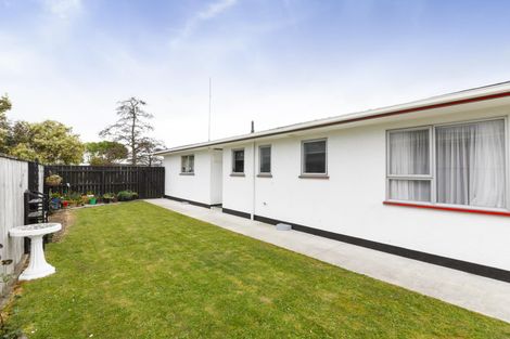Photo of property in 24 Motuoapa Place, Kelvin Grove, Palmerston North, 4414