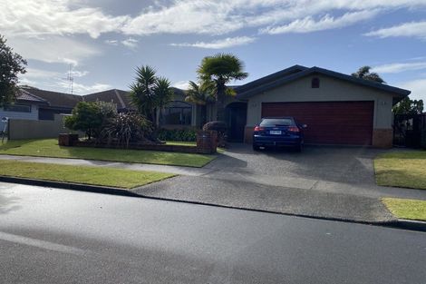 Photo of property in 15 Tomika Crescent, Papamoa Beach, Papamoa, 3118