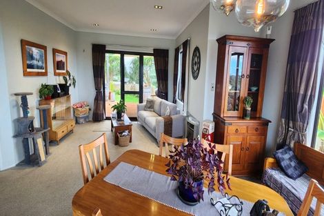 Photo of property in 41 Karamea Street, Whalers Gate, New Plymouth, 4310