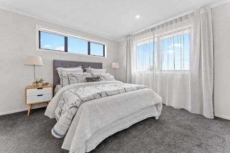 Photo of property in 1 Orawahi Road, Glenbrook, 2681