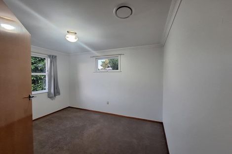 Photo of property in 10 Marsden Place, Awapuni, Palmerston North, 4412