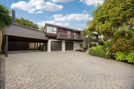 Photo of property in 3b Royalty Rise, Red Beach, 0932