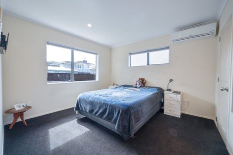 Photo of property in 64a Clevedon Road, Papakura, 2110