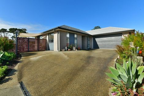 Photo of property in 25 Discovery Drive, Gulf Harbour, Whangaparaoa, 0930