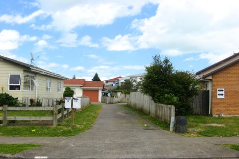 Photo of property in 36 Robert Skelton Place, Clendon Park, Auckland, 2103