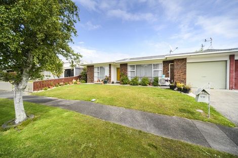 Photo of property in 4a Pinedale Parade, Milson, Palmerston North, 4414