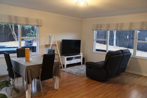 Photo of property in 1/1 Broadview Place, Howick, Auckland, 2014