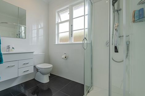 Photo of property in 8 Hughes Avenue, Hokowhitu, Palmerston North, 4410