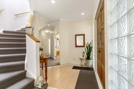 Photo of property in 8 Calman Place, Chatswood, Auckland, 0626