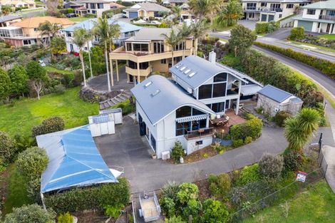 Photo of property in 28 Owen Place, Omokoroa, 3114