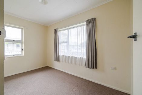 Photo of property in 3 Seddon Street, Takaro, Palmerston North, 4412
