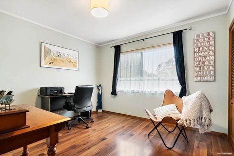 Photo of property in 75 St Annes Crescent, Wattle Downs, Auckland, 2103