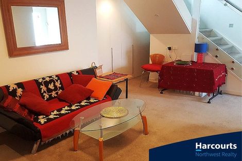 Photo of property in 148 Luckens Road, West Harbour, Auckland, 0618