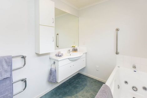 Photo of property in 30 Exchange Street, Ebdentown, Upper Hutt, 5018