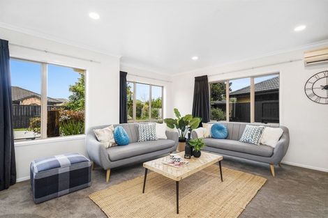 Photo of property in 58 Farringdon Avenue, Rototuna North, Hamilton, 3210