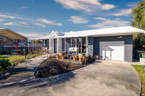 Photo of property in 17 Churchill Place, Waimate, 7924