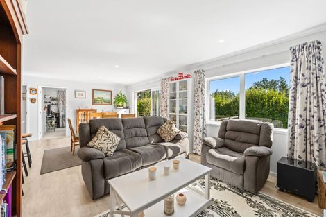 Photo of property in 3241 Paparoa-oakleigh Road, Paparoa, 0571