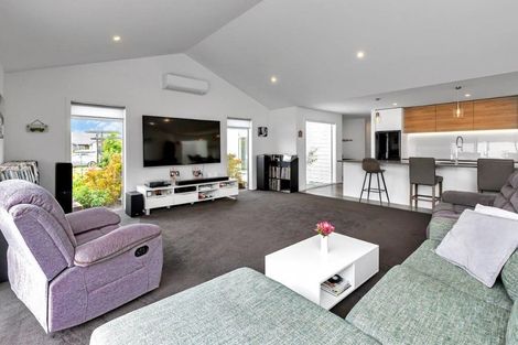 Photo of property in 68 Stace Hopper Drive, One Tree Point, 0118